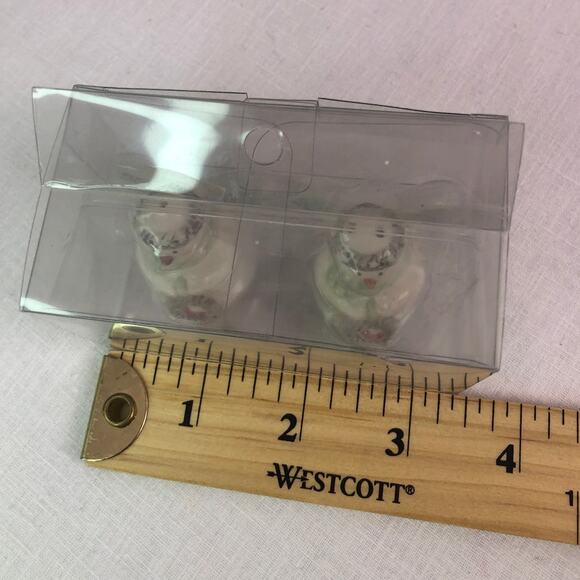 Snowman Winter Christmas Mini Ceramic Hand Painted Salt and Pepper Shaker Set - Picture 8 of 8